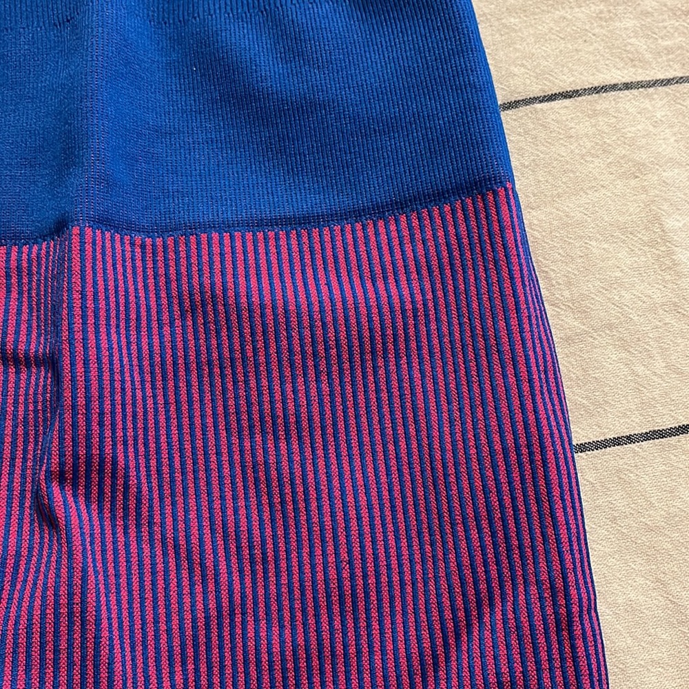 Fabletics High-Waisted Seamless Rib Short - Picture 3 of 4